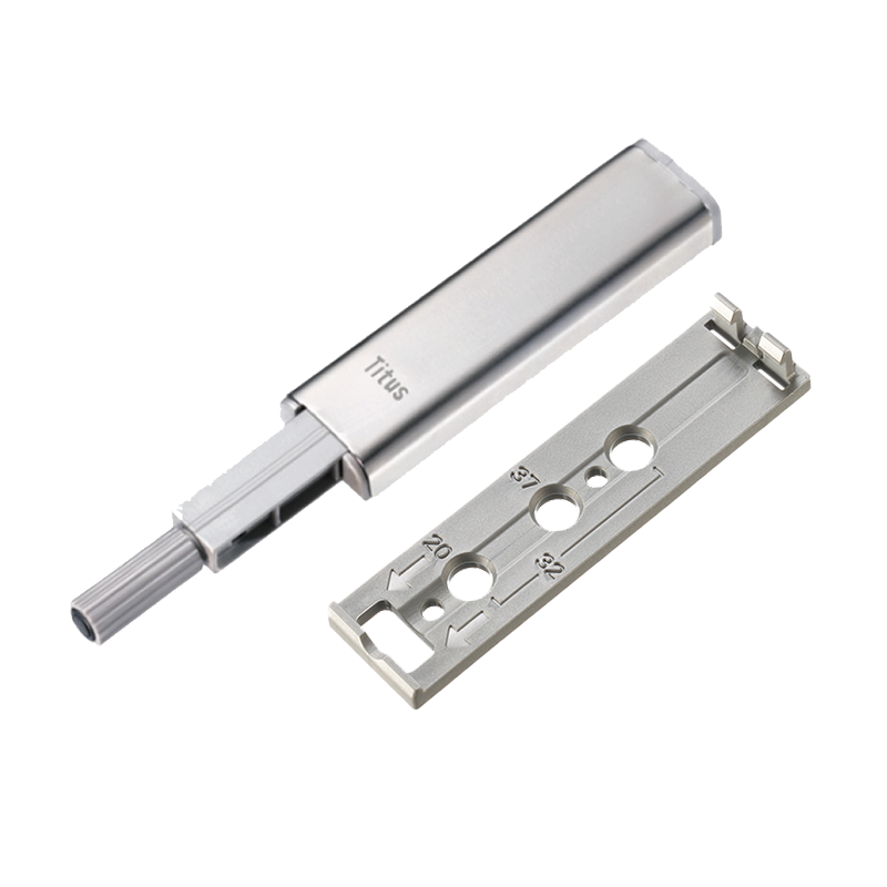 Push universal Titus